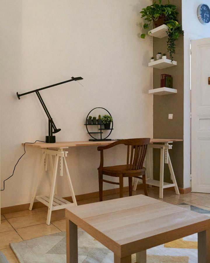 Bel Appartement Centre Ville Sete Exterior photo